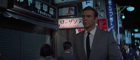 Bond explores Suzuran-dori in the Ginza